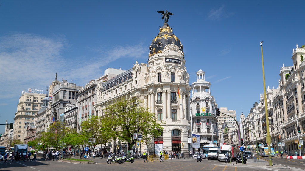 Gran Via Street which includes a city and heritage architecture