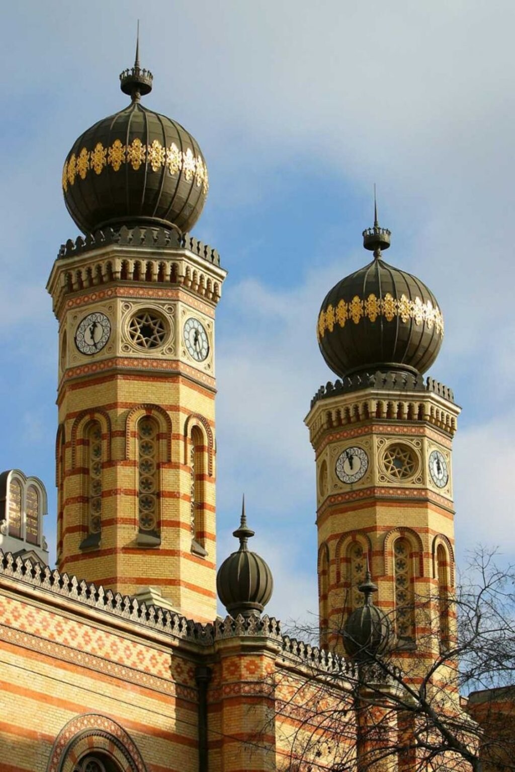 Le due torrette della Sinagoga Grande - Photo credit Shutterstock