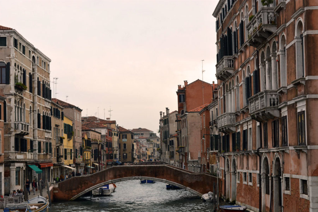 Un caratteristico angolo del Ghetto Ebraico nel Sestiere di Cannaregio - By Samantha De Martin