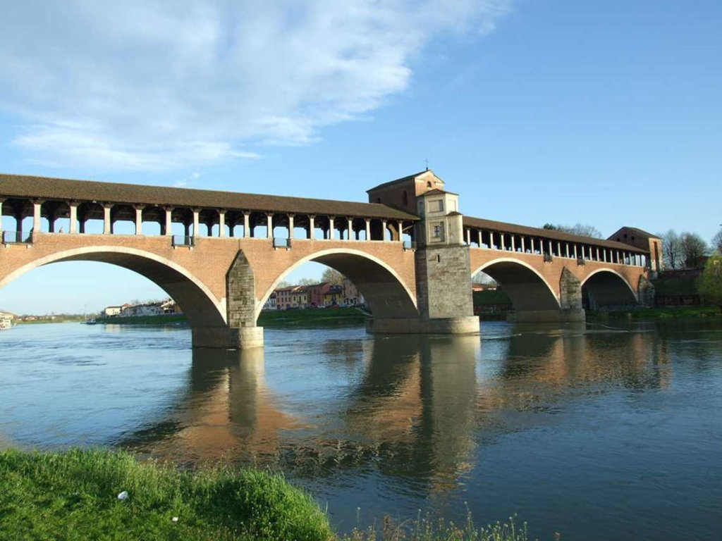 Il Ponte Coperto di Pavia - By Andrei aka Pushkin (DSCF0673.jpg)  , via Wikimedia Commons