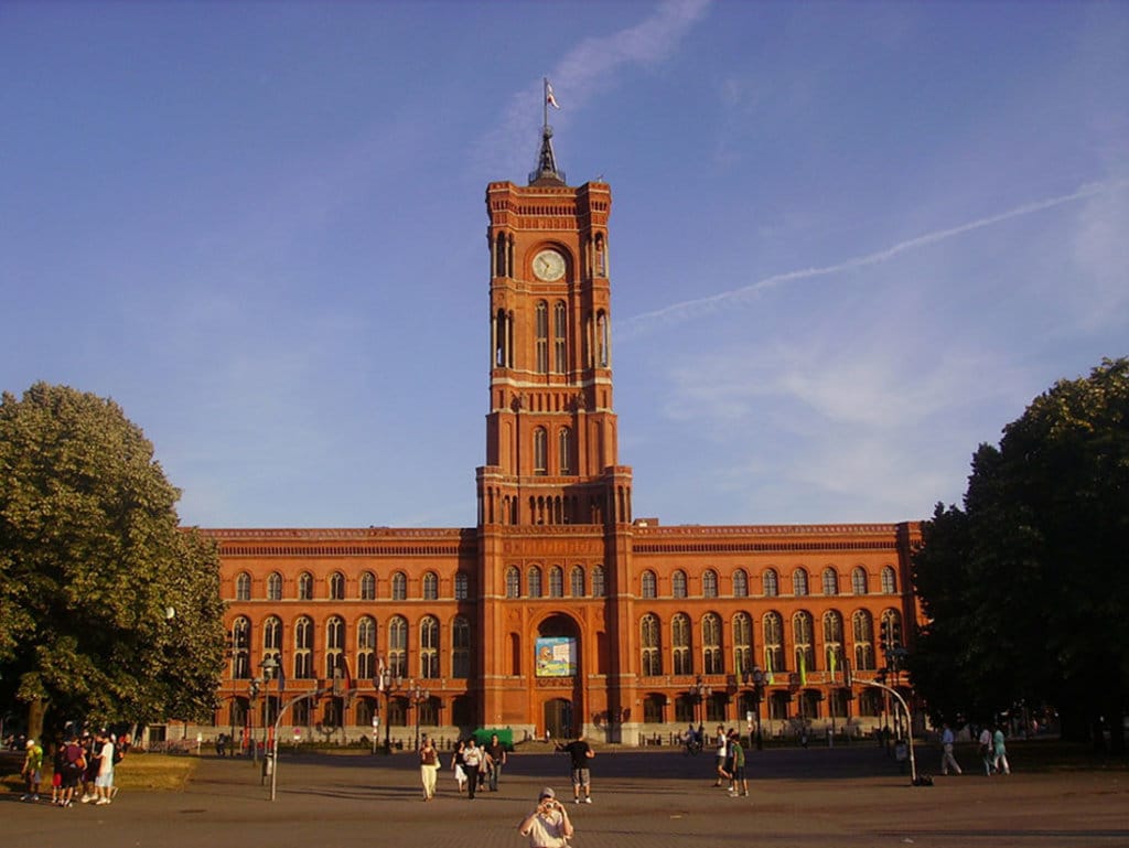 Il Rathaus di Berlino By Zairon (Own work)  , via Wikimedia Commons