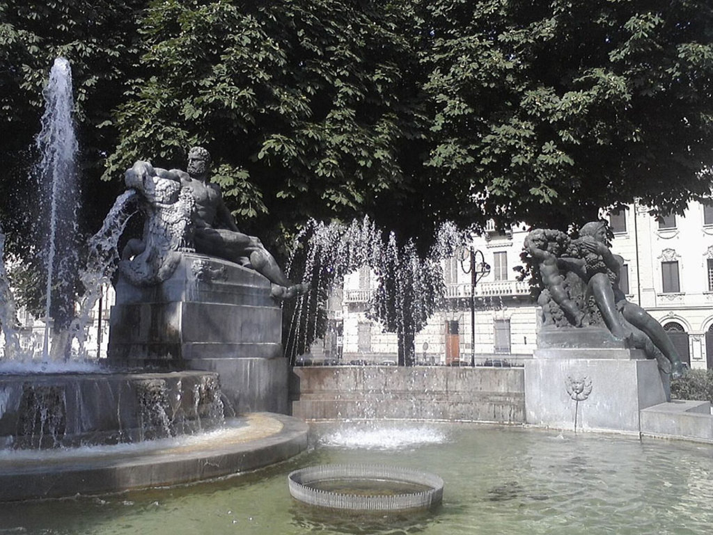 La fontana Angelica a Torino. By MarikaTzz (Own work)  , via Wikimedia Commons