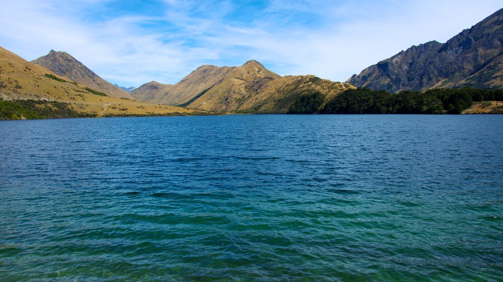 Queenstown which includes mountains, landscape views and a lake or waterhole