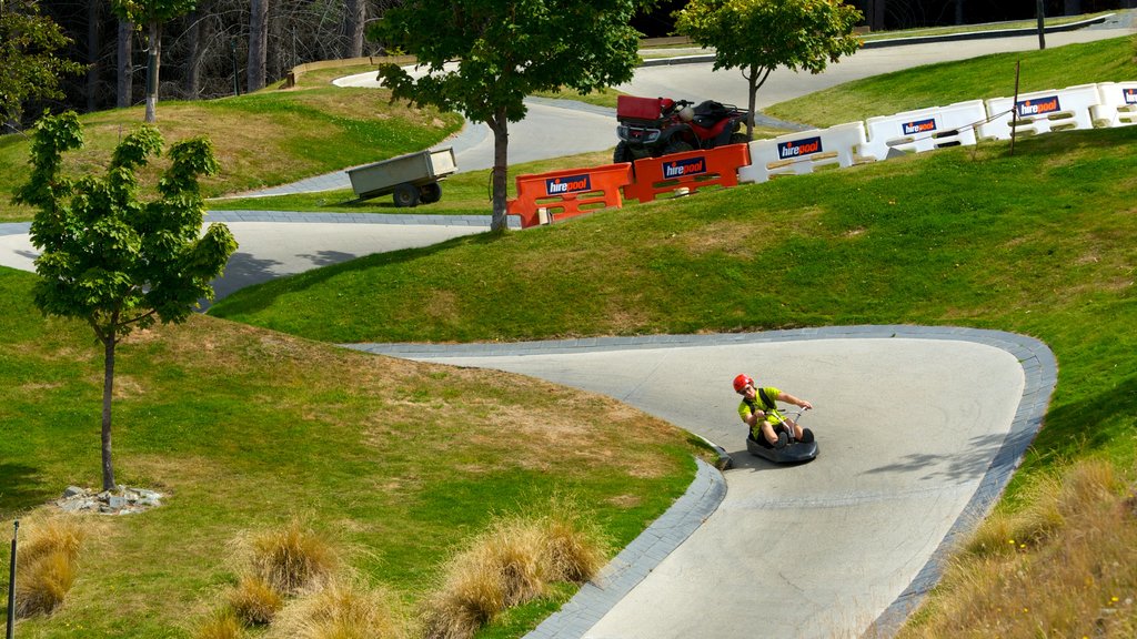 Gondola Terminal, Queenstown, New Zealand og byder på en sportsbegivenhed såvel som en mand