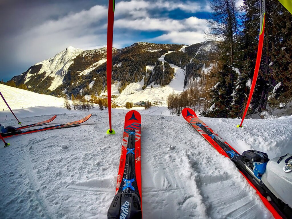 Si possono provare le brezza dei campioni di sci sulle piste della Coppa del Mondo.
