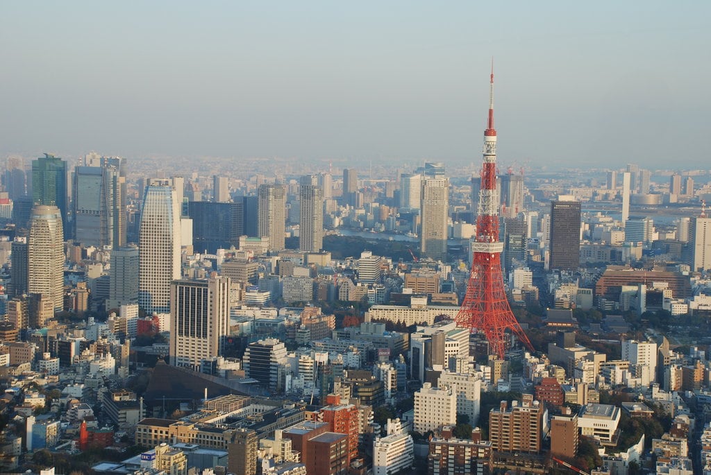 Tokyo Tower (by Wilhelm Joys Andersen, CC BY-SA 2.0 - https://www.flickr.com/photos/wilhelmja/330965980/ )