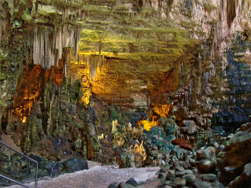 La veduta di Castellana Grotte. By Tango7174 (Own work)  , via Wikimedia Commons