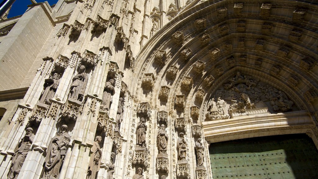 Seville Cathedral showing religious elements, a church or cathedral and heritage architecture