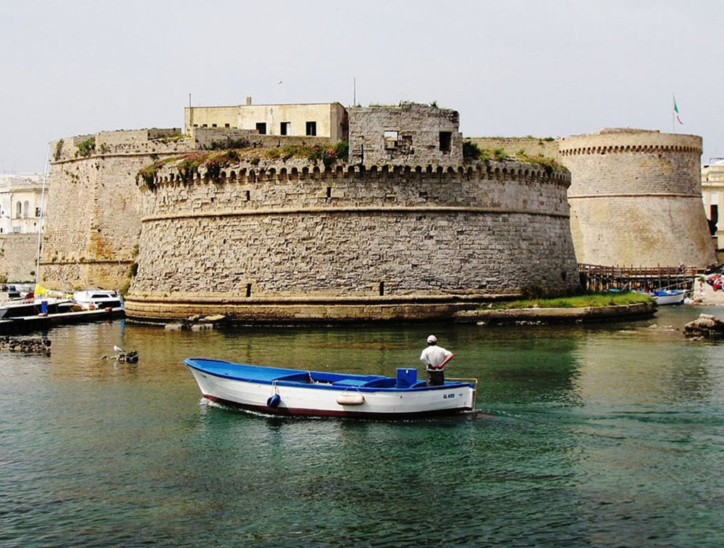 4.Il Castello e il Rivellino. By Stefano Natili (Email from the author)  , via Wikimedia Commons