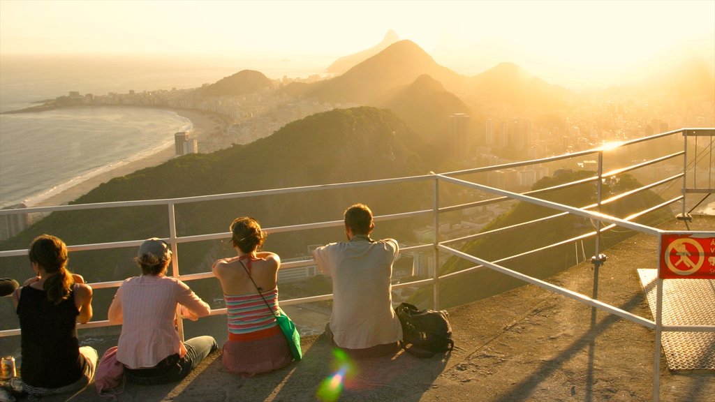 Pão de Açúcar caracterizando um pôr do sol, paisagens e paisagens litorâneas