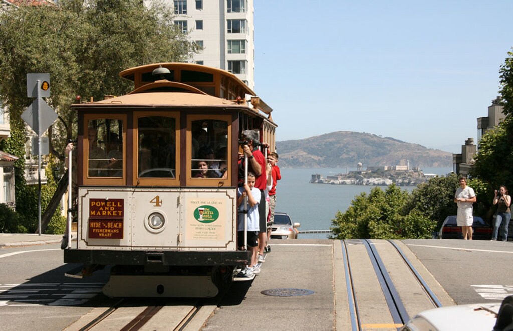 Uno degli storici tram di San Francisco. By Mike Roqué  , via Flickr