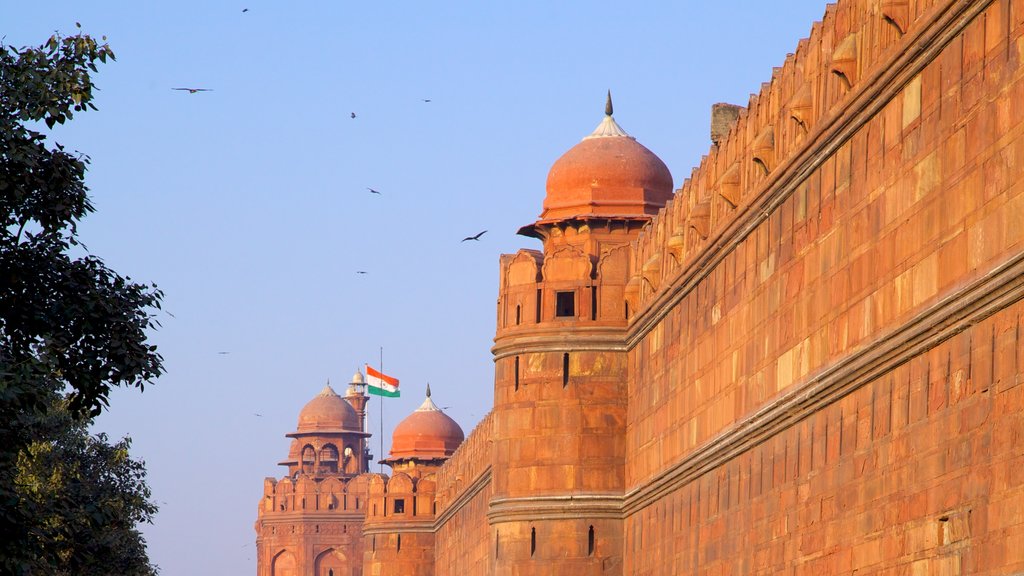 Red Fort showing a castle and heritage architecture