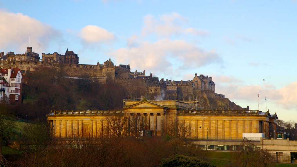 National Gallery of Scotland showing a city