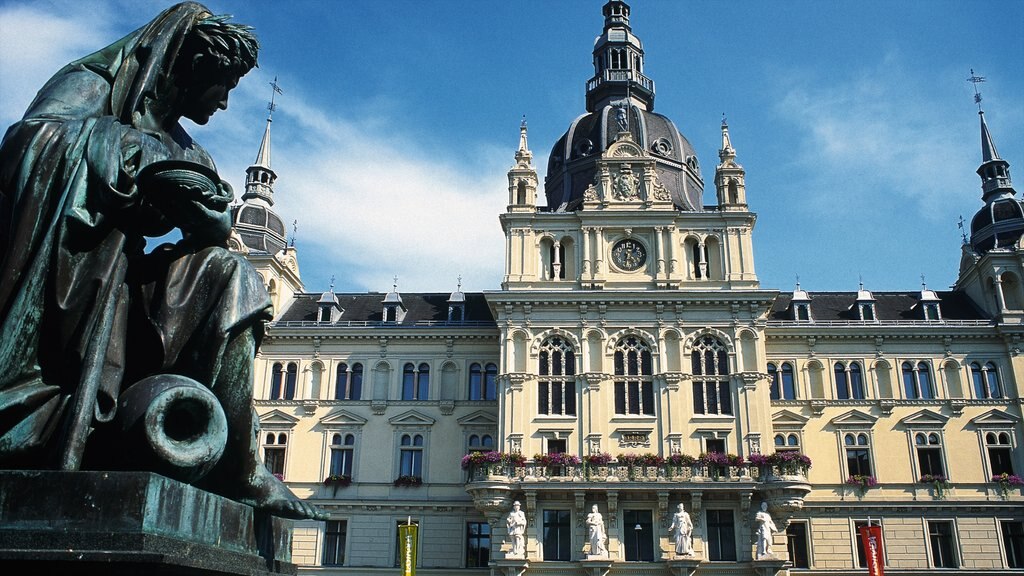 Stadthalle Graz caracterizando um edifício administrativo, aspectos religiosos e arquitetura de patrimônio