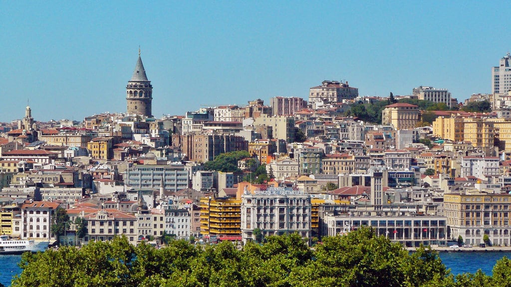 Beyoglu e la torre di Galata - Courtesy of © Paolo Ribichini