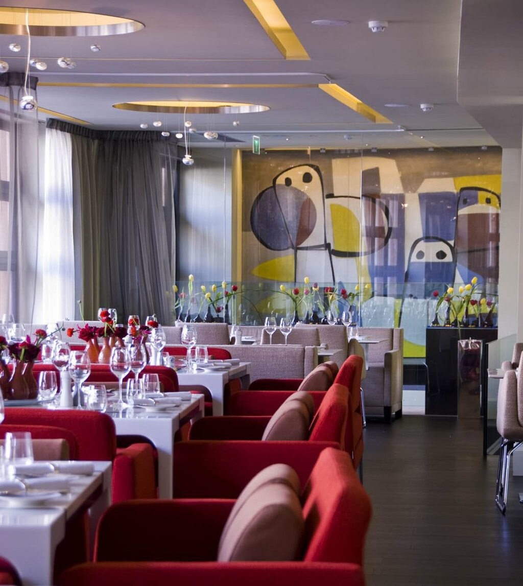 Restaurant Bridges. Courtesy Nynke M. van der Berg, Sofitel Legend The Grand Amsterdam