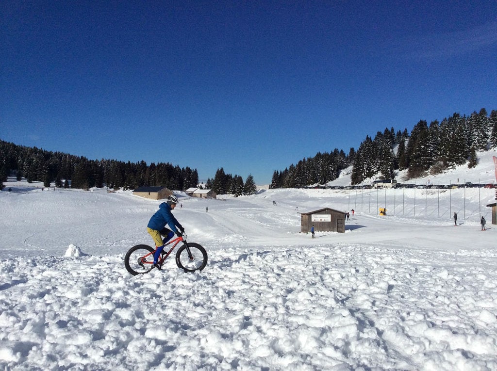 Folgaria, fat bike. Picture by Mirco Dalprà. Courtesy of Azienda per il Turismo Folgaria Lavarone Luserna