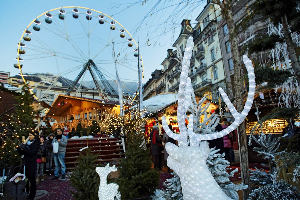 Il mercatino di Natale a Montreaux e la sua ruota panoramica - Courtesy of Swiss-Image GmbH (www.swiss-image.ch)