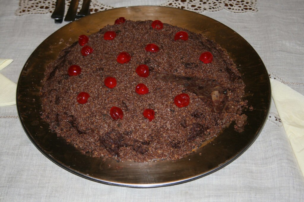 Maccheroni dolci con le noci. Picture By Alessandro0761 (Own work)  , via Wikimedia Commons