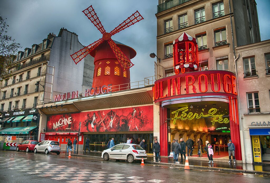 Il Moulin Rouge, storico locale di intrattenimento. Aperto a Capodanno. Fonte: EDAM