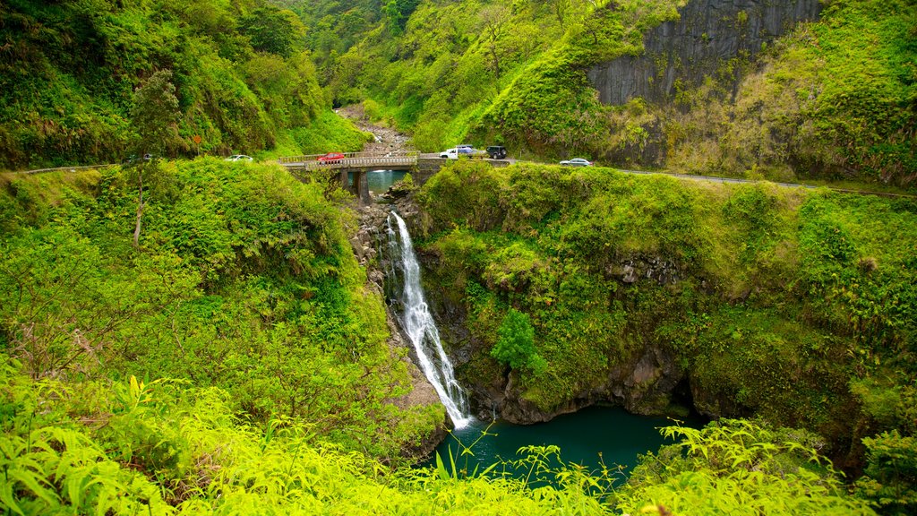 Maui Island which includes mountains, landscape views and a waterfall