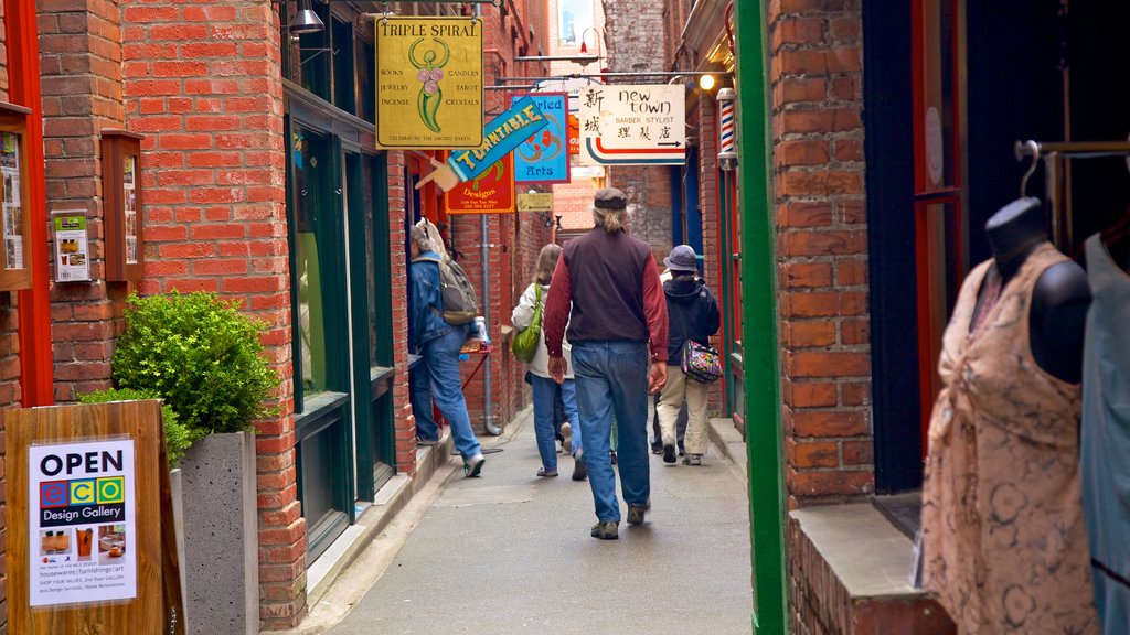 Victoria showing street scenes, a city and signage