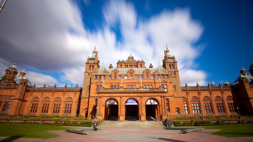 Glasgow featuring a square or plaza, heritage architecture and a castle