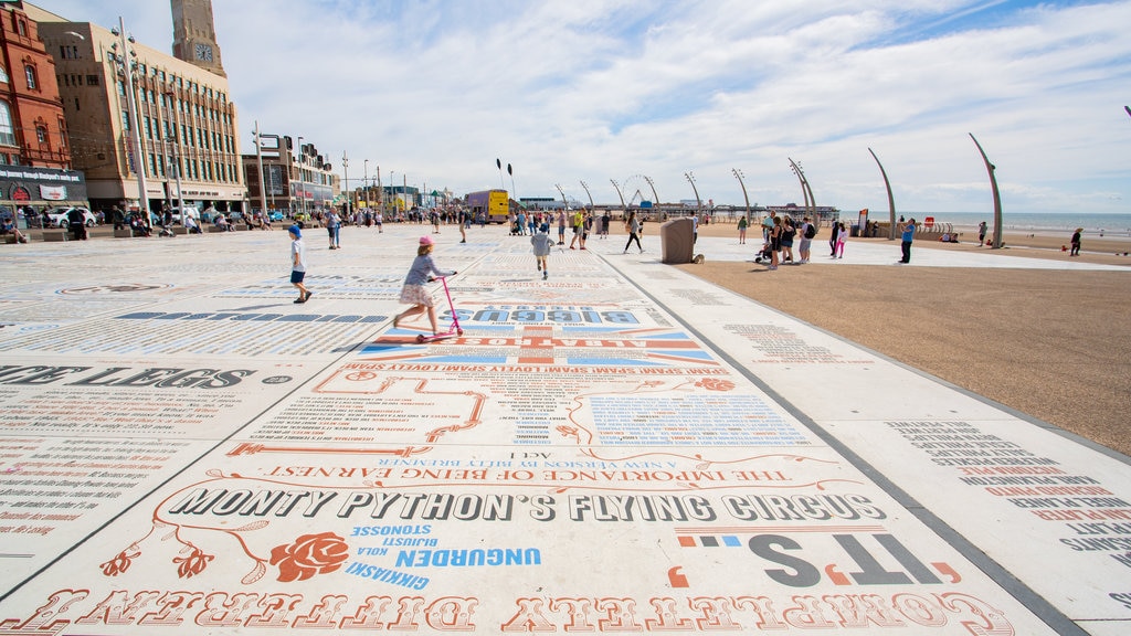 Blackpool Tower mostrando un parque o plaza