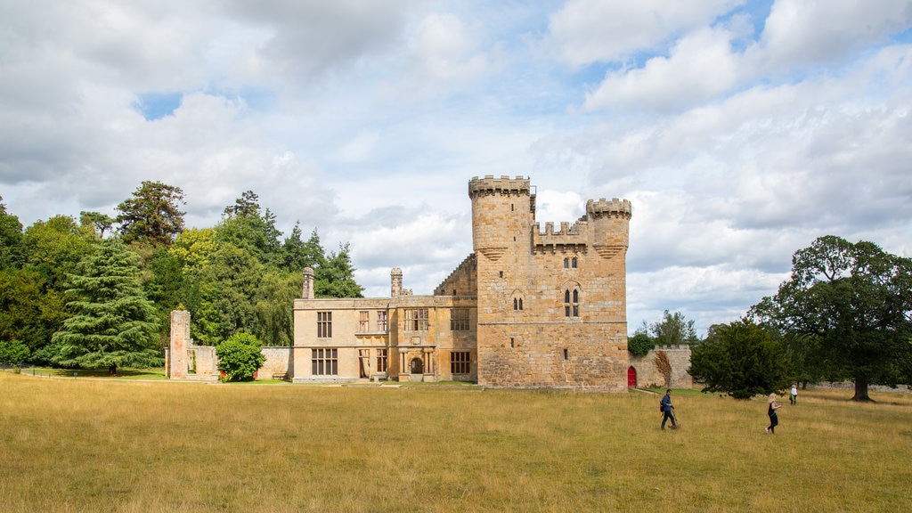 Belsay Hall, Castle and Gardens which includes a castle and heritage architecture