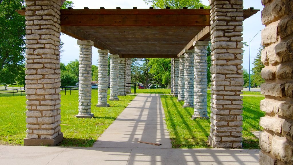 Swope Park featuring a park