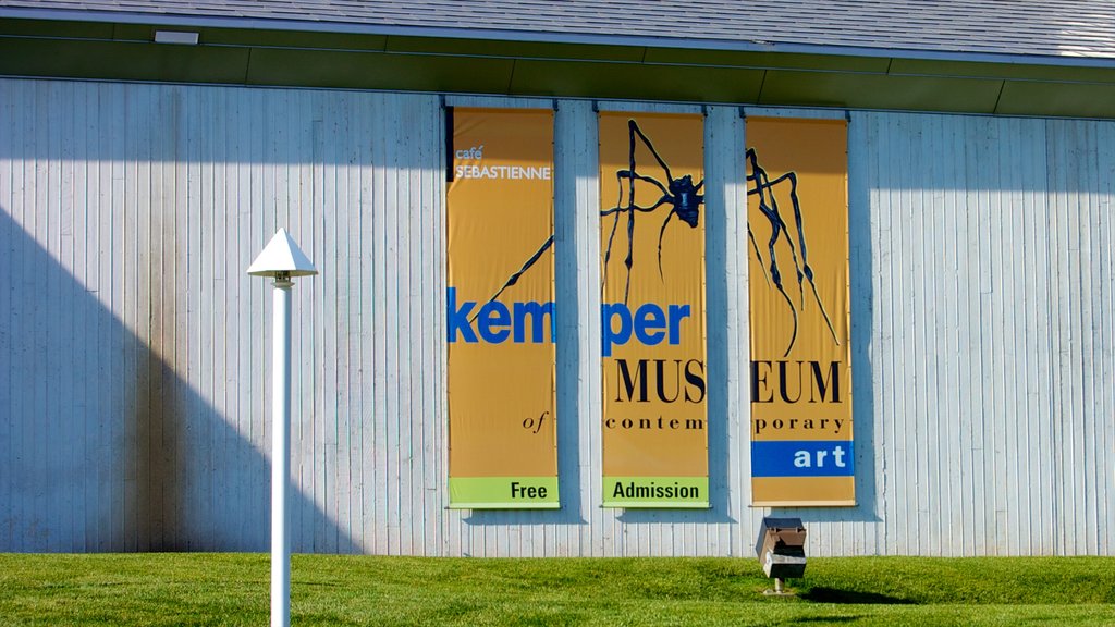 Kemper Museum of Contemporary Art ofreciendo señalización