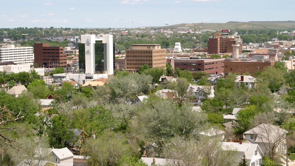 Rapid City mostrando uma cidade e paisagem