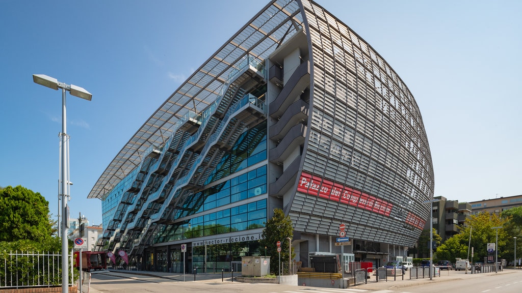 Centre de congrès Riccione mettant en vedette architecture moderne