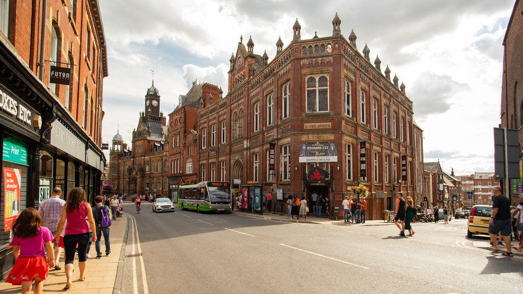 York Dungeon featuring a city, heritage architecture and street scenes