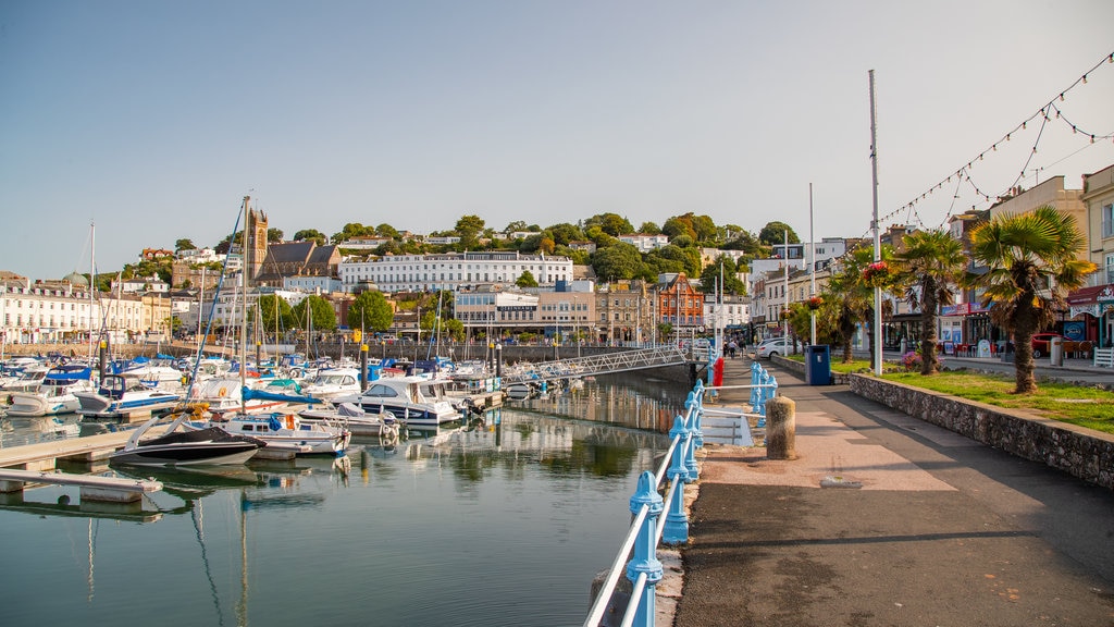 Inner Harbour featuring a bay or harbour