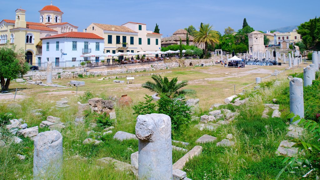 Ágora romana que incluye elementos del patrimonio, ruinas de edificios y una ciudad