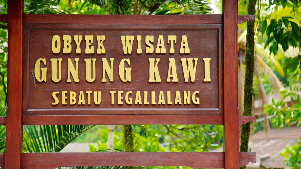 Gunung Kawi Temple featuring signage