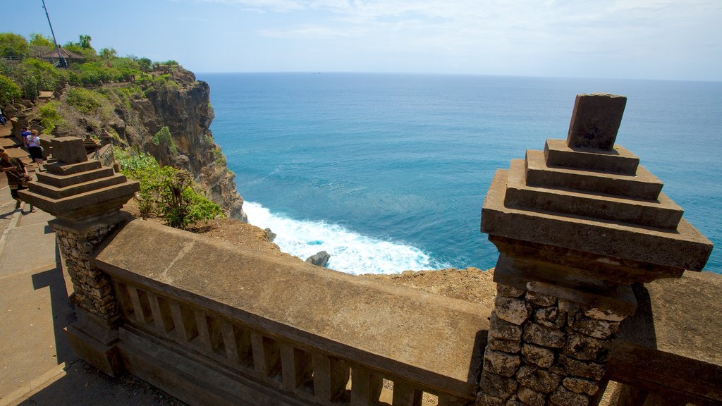 Uluwatu Temple showing religious aspects, general coastal views and a temple or place of worship