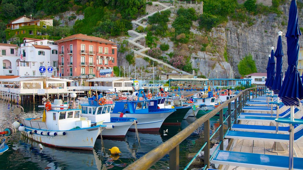 Marina Grande which includes a coastal town, a marina and general coastal views