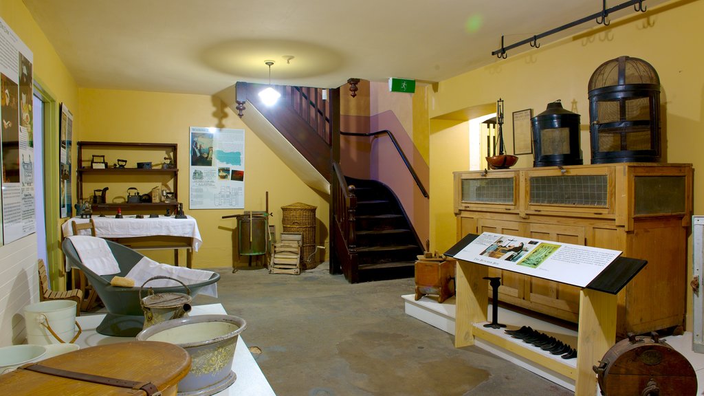 Ayers House Museum showing a house, heritage elements and interior views