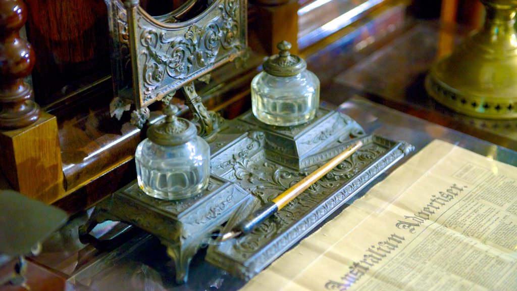 Ayers House Museum which includes interior views and heritage elements