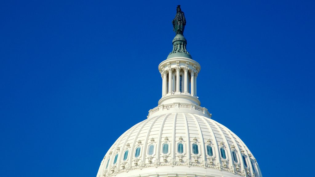 Capitolio de los Estados Unidos mostrando un edificio administrativo y patrimonio de arquitectura