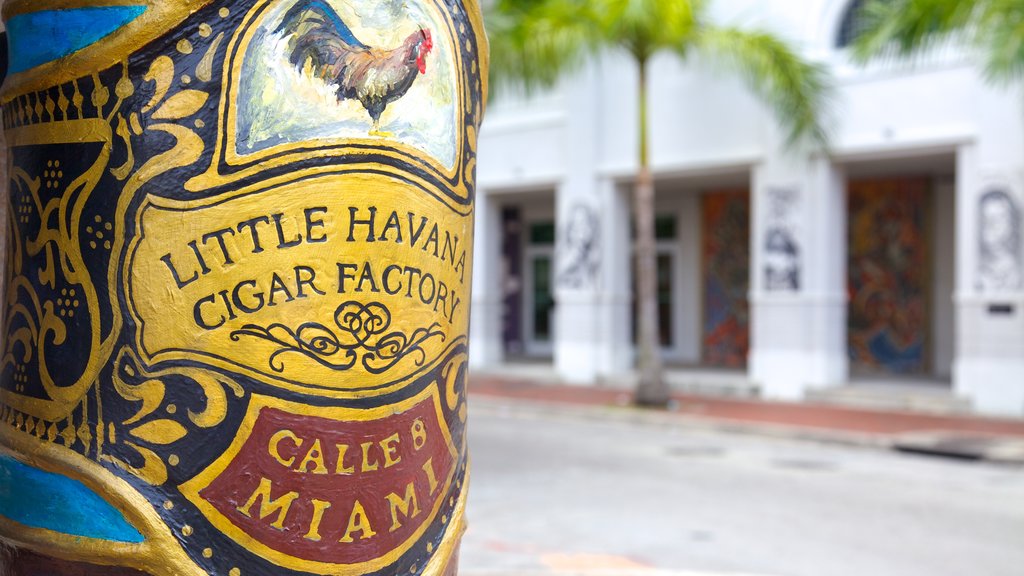 Little Havana mettant en vedette signalisation