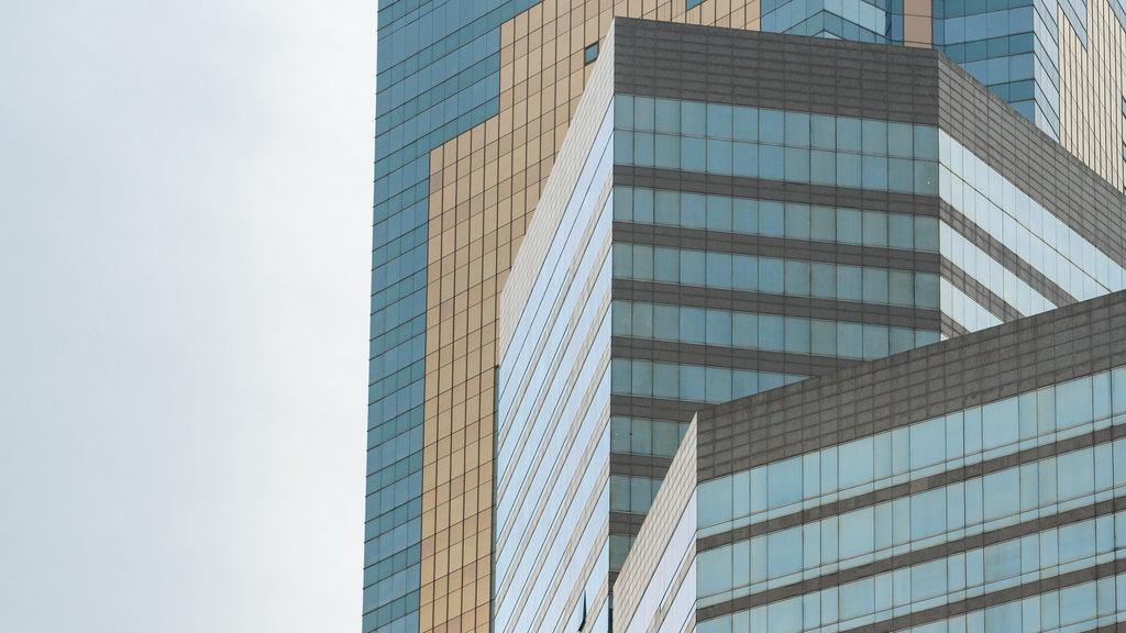 Wan Chai showing a city