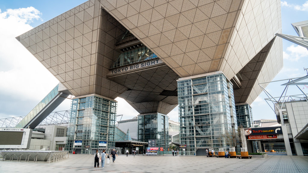 Tokyo Big Sight featuring modern architecture