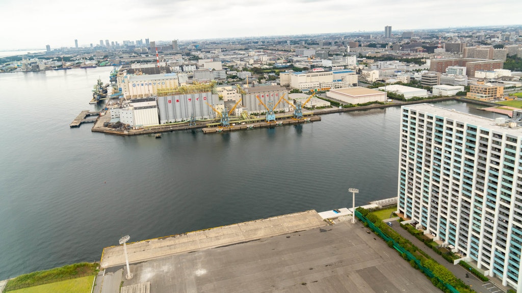 Chiba Port Tower featuring a bay or harbour, landscape views and a city