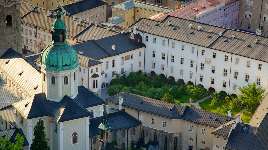 Fortress Hohensalzburg showing château or palace, heritage architecture and a city