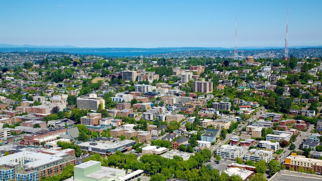 Space Needle presenterar landskap och en stad