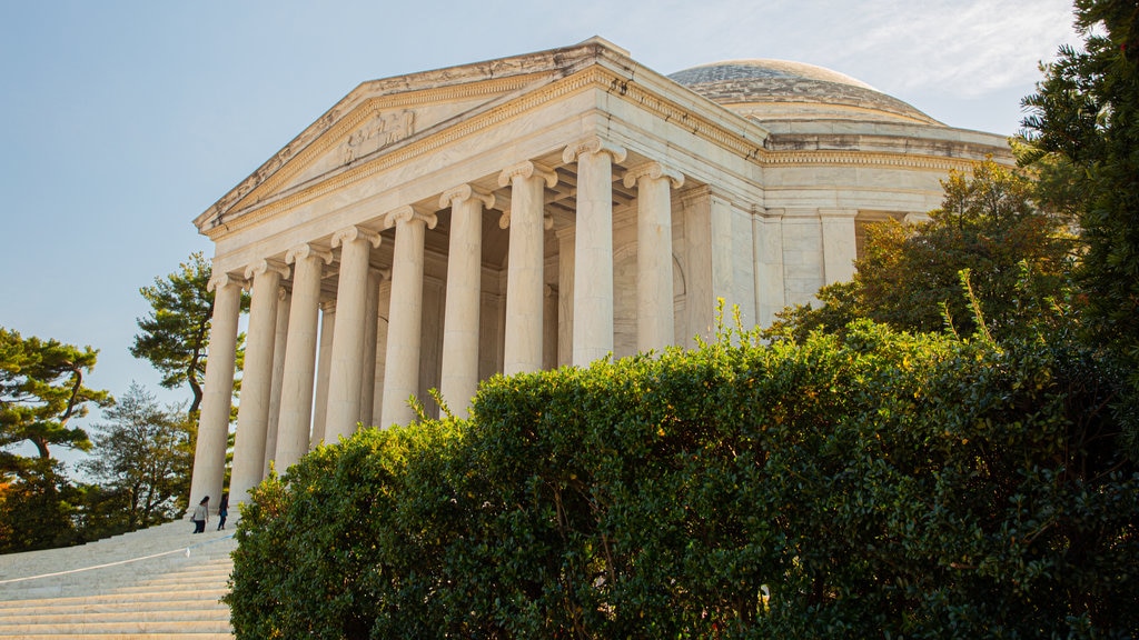 Jefferson Memorial showing heritage architecture and an administrative buidling