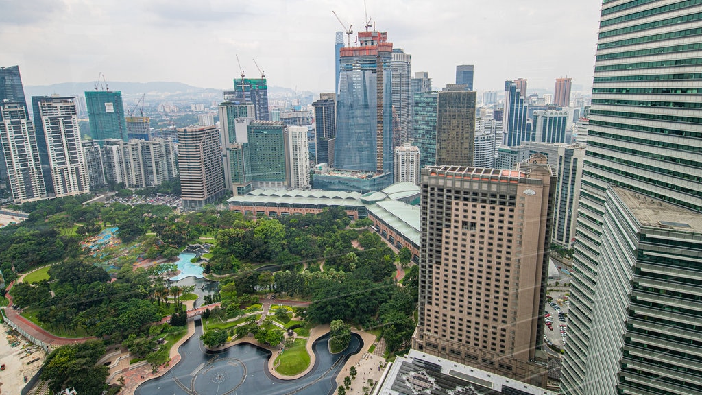 Petronas Twin Towers showing landscape views and a city